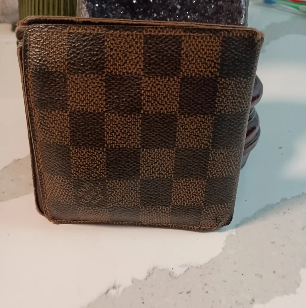 Authentic Louis Vuitton Damier folding wallet coin case vintage